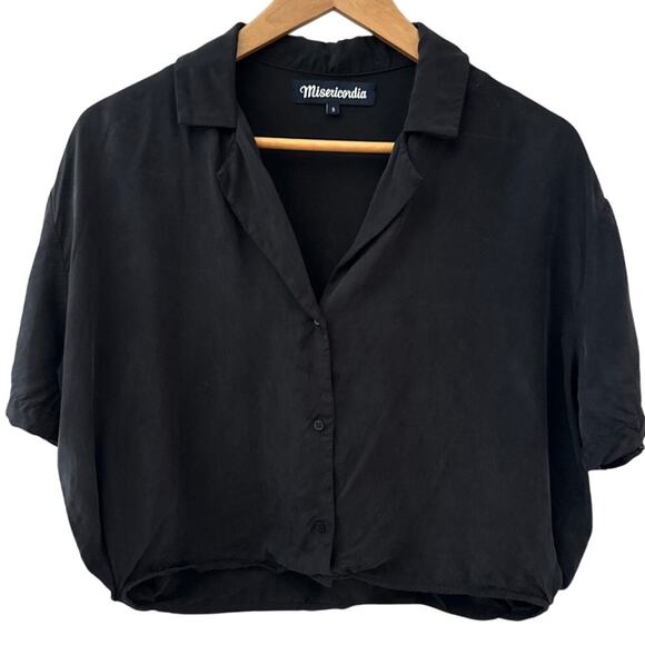 Misericordia Short Sleeve Button Front Cropped Top Black Size Small - Picture 1 of 9